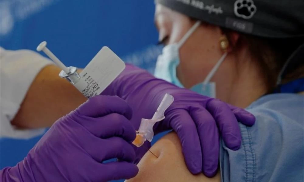 Κορονοϊός: Ο εμβολιασμός των εκπαιδευτικών – Ποιες χώρες δίνουν προτεραιότητα